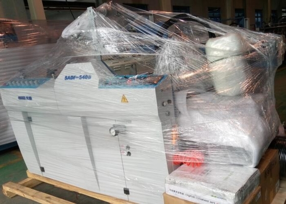 Китай Крася двойник встал на сторону машина для производства бумажных ламинатов размер бумаги минуты 540 * 780ММ поставщик